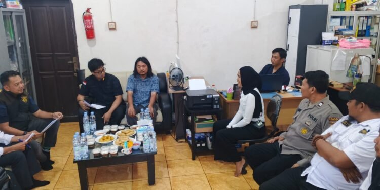 Imigrasi Parepare Bersama Instansi Terkait Gelar Operasi Pengawasan WNA di Barru