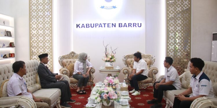 Bupati Barru Andi Ina Buka 22 Paket Pelatihan Kerja bagi Masyarakat