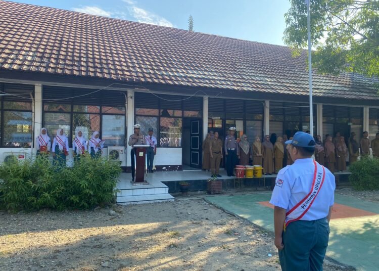 Kasat Lantas Polres Barru Ajak Pelajar SMKN 1 Tertib Berlalu Lintas dan Jauhi Narkoba