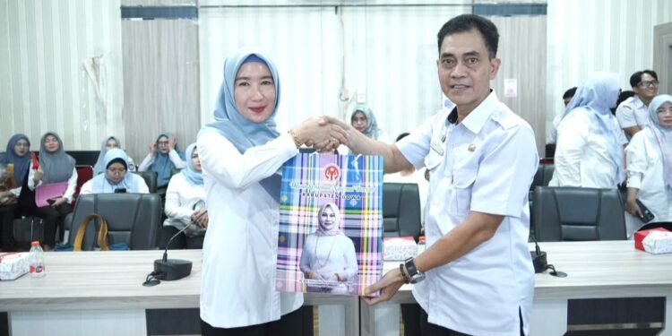 Tingkatkan Pelayanan Publik, Kominfo Gowa Belajar Implementasi Call Center 112 di Barru