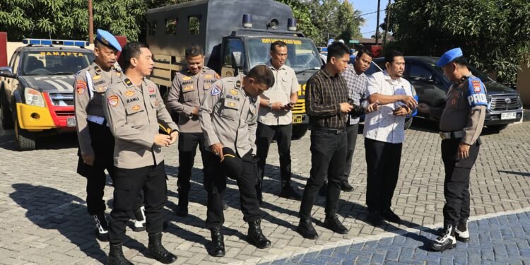 Bidpropam Polda Sulsel Gelar Gaktibplin di Polres Barru, Personel Diperiksa