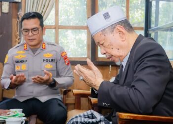Kapolres Barru AKBP Ananda Fauzi Harahap Silaturahmi dan Berpamitan dengan Pimpinan Ponpes DDI Mangkoso