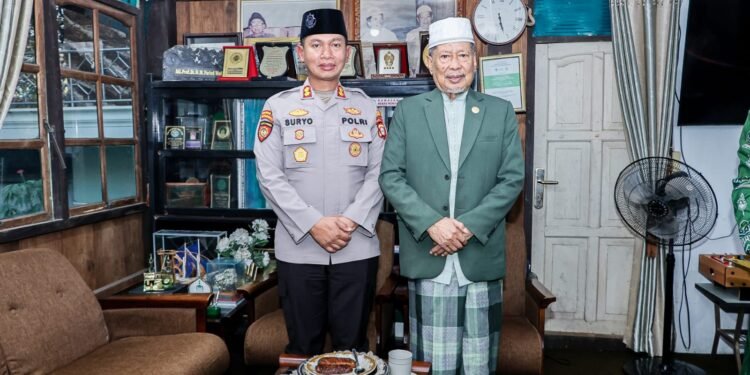 Kapolres Barru Sowan ke Pimpinan DDI Mangkoso, Bahas Sinergi Jaga Kamtibmas