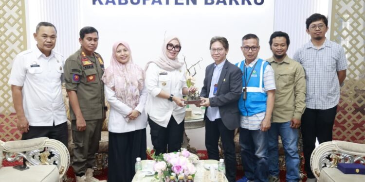 PLN Audiensi dengan Bupati Barru, Bahas Keandalan Jaringan dan Ancaman Karhutla