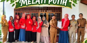 Inisiasi Pembentukan Kelompok Wanita Tani : Mengoptimalkan Peran Wanita Tani dalam Mewujudkan Ketahanan Pangan Keluarga