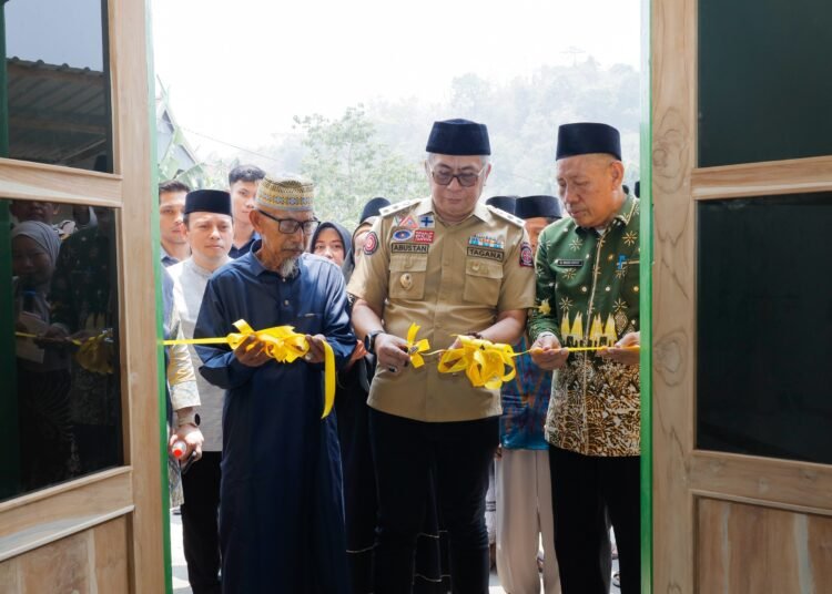Wabup Barru Resmikan Mushalla Darul Muttaqin, Ajak Masyarakat Makmurkan Rumah Ibadah