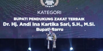 Bupati Barru Andi Ina Kartika Sari Raih GRAND AWARDS 2026 sebagai Bupati Pendukung Zakat Terbaik