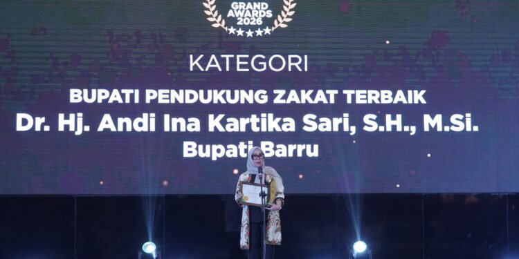 Bupati Barru Andi Ina Kartika Sari Raih GRAND AWARDS 2026 sebagai Bupati Pendukung Zakat Terbaik