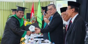 Wabup Barru Abustan Hadiri Wisuda Angkatan XXVI STAI Al-Gazali, 84 Sarjana Resmi Dikukuhkan