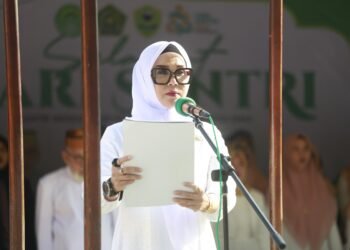 Bupati Andi Ina Pimpin Upacara Hari Santri Nasional 2026 di Ponpes DDI Takkalasi