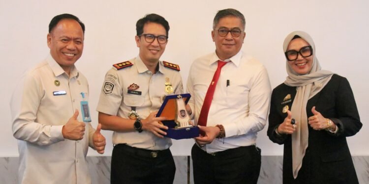 Pemkab Barru dan Imigrasi Parepare Jalin Kerja Sama, Beranda Imigrasi Resmi Hadir di MPP