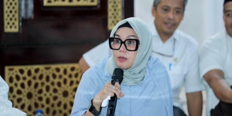 Dialog Usai Salat Magrib, Bupati Andi Ina Tegaskan Pembangunan Masjid Masih Tanggung Jawab Pemda