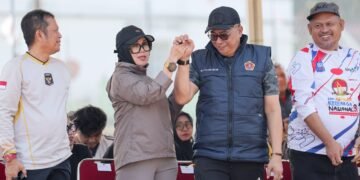 Bupati dan Wabup Barru Lepas Jalan Sehat, Dorong Karang Taruna Aktif dalam Pembangunan Daerah